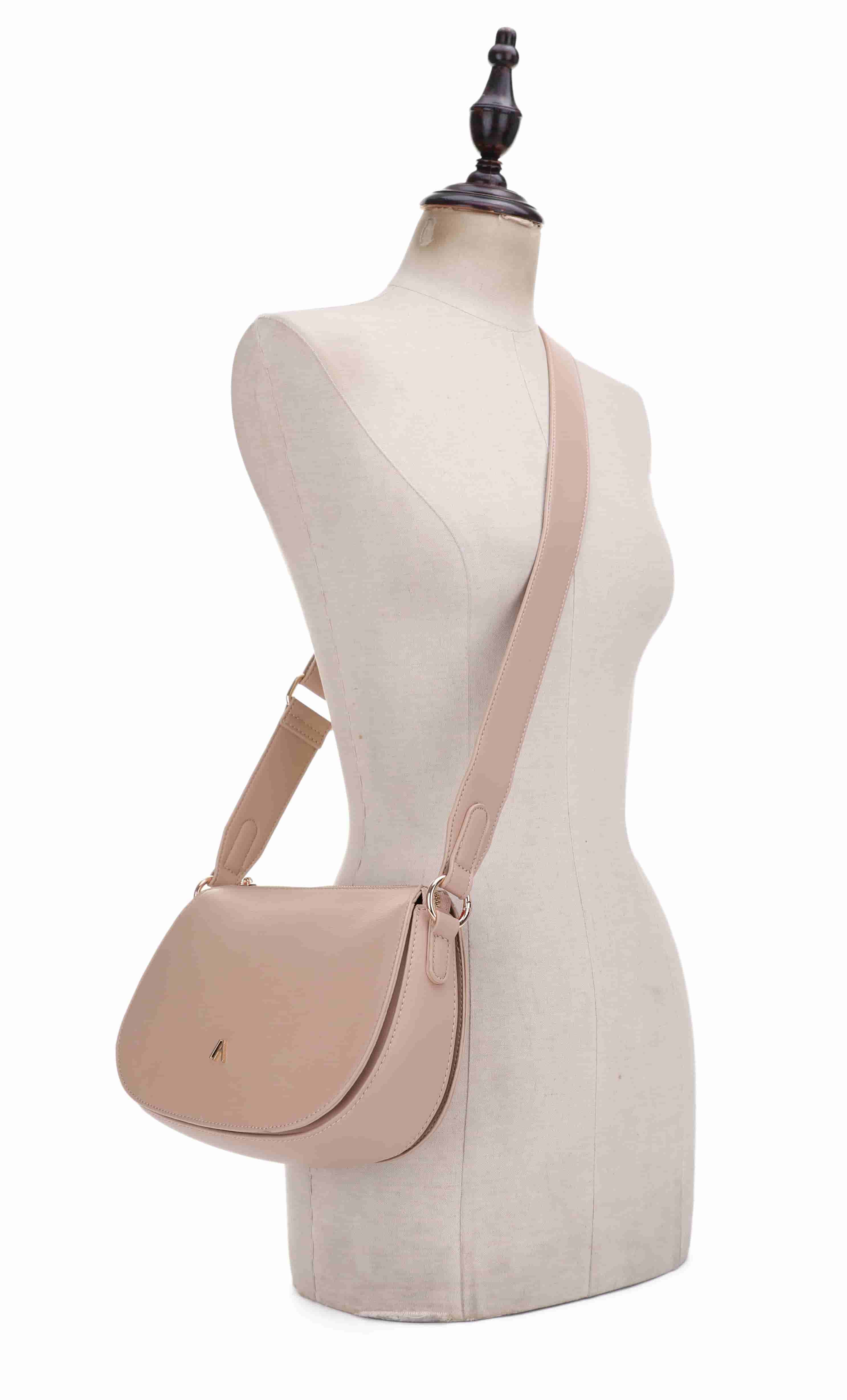 HL20627 Structured Round Crossbody Bag